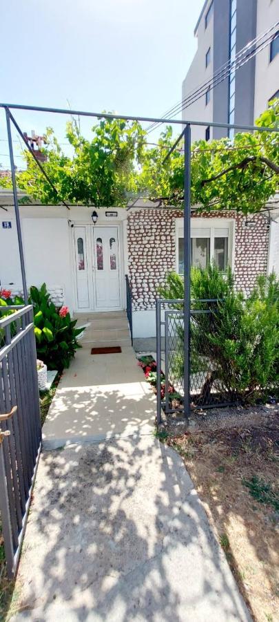 סוטומורה Apartments Radulovic מראה חיצוני תמונה