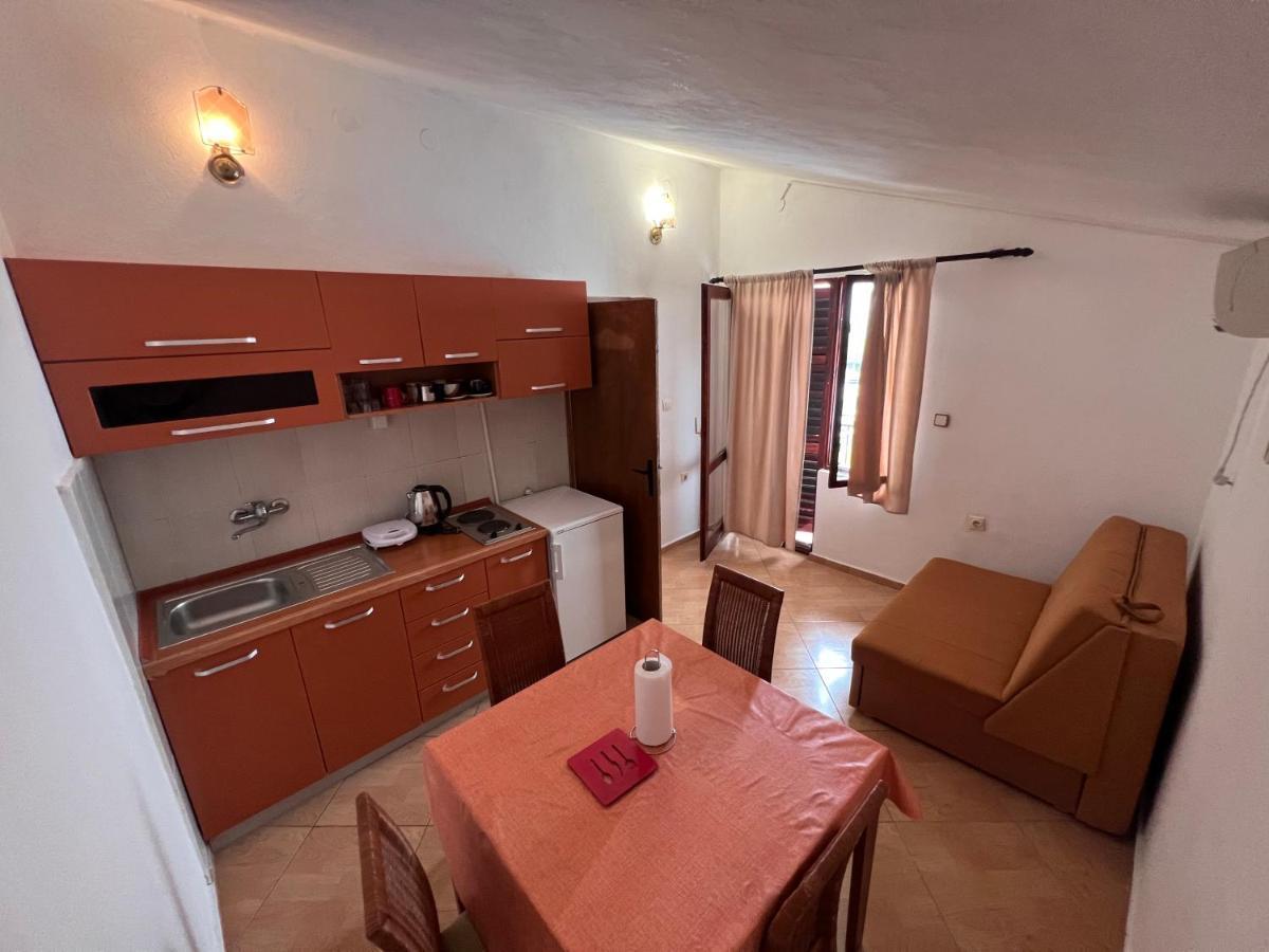 סוטומורה Apartments Radulovic מראה חיצוני תמונה